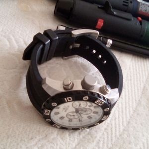 Invicta chronograph date.  Like brand new
